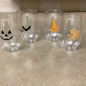 Halloween Themed Stemless Wine Glasses.  5”, Very hard plastic.  Wonderful!